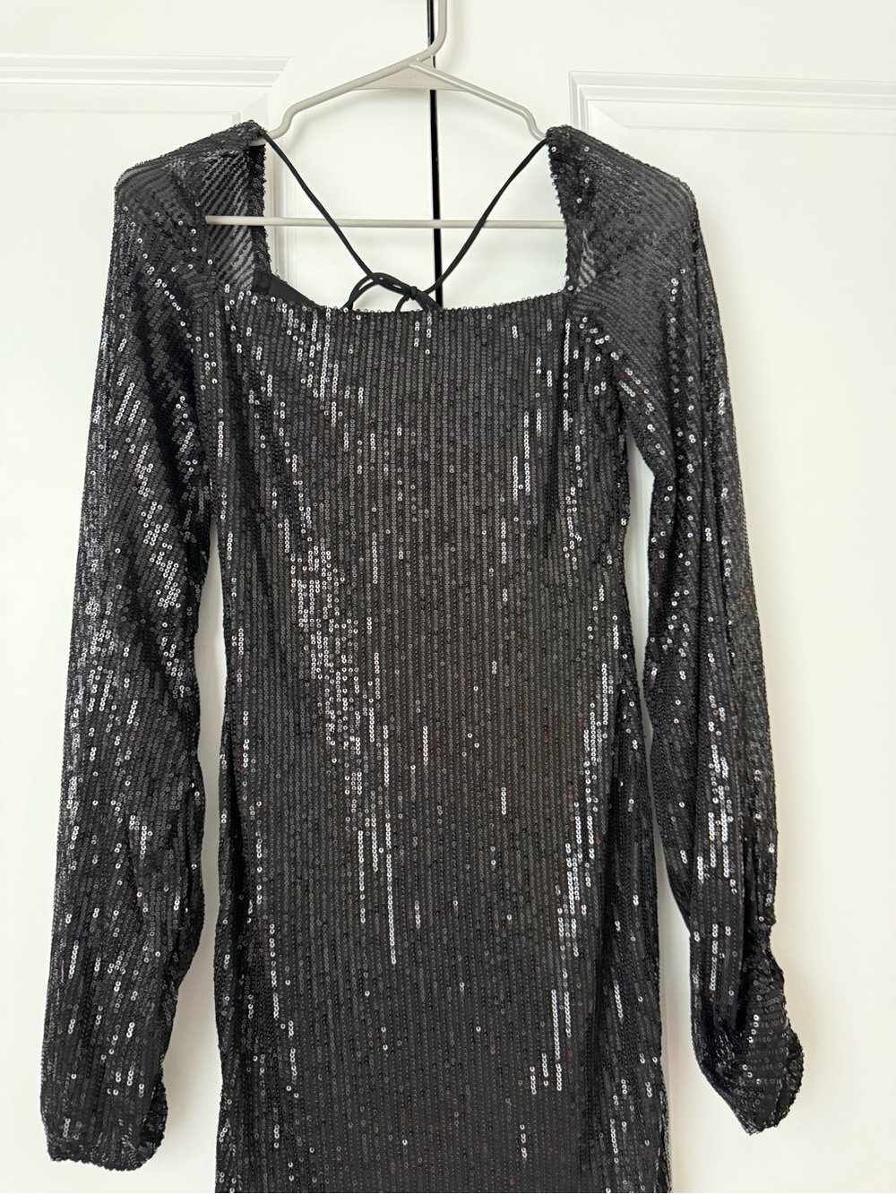 Black Sequin Long-Sleeve Party Dress